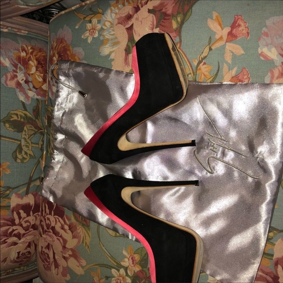 Giuseppe Zanotti Peep Toe Pumps - Picture 7 of 7